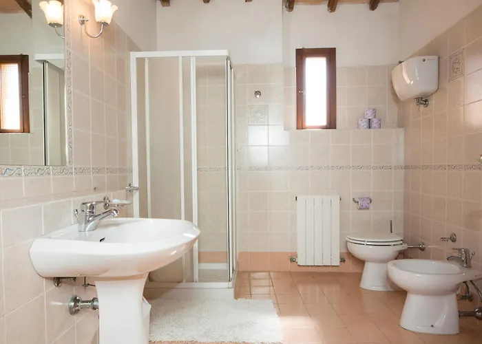 Borgo Villa Certano - Case Vacanza In Toscana Lantgård
