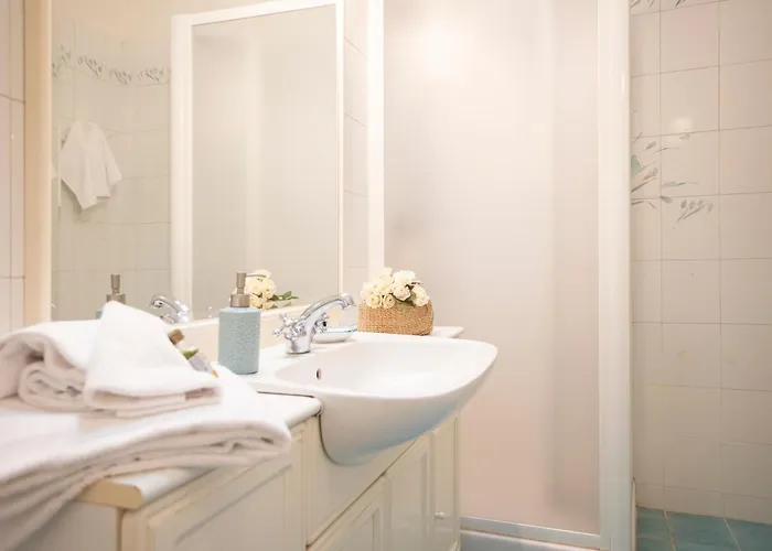 Borgo Villa Certano - Case Vacanza In Toscana Lantgård