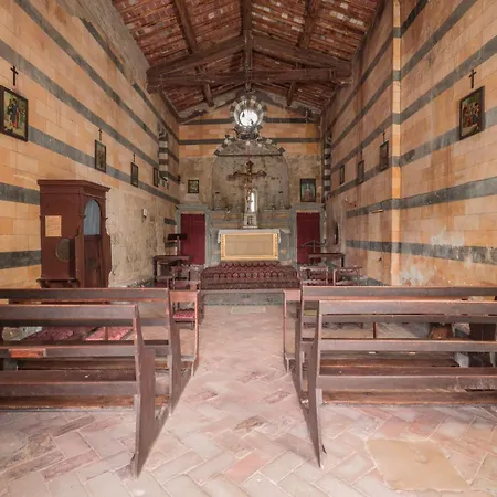 Borgo Villa Certano - Case Vacanza In Toscana Lantgård Siena